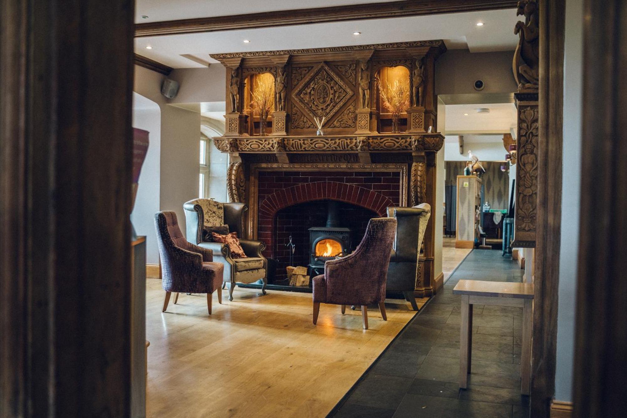 The Manor Boutique Hotel Restaurant And Bar コンウィ エクステリア 写真